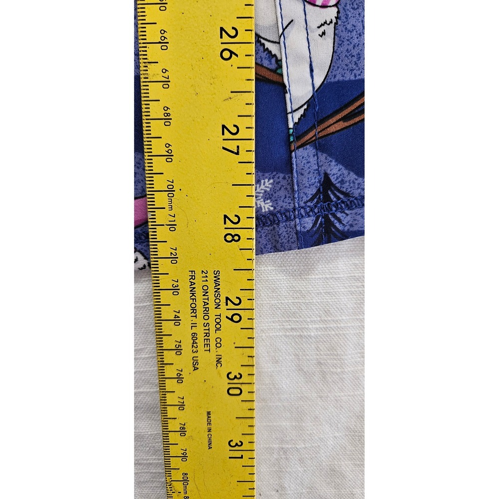 Scrubstar Womens Blue Winter Polar Bear Penguin Skiing Scrub Top V-Neck XL - Picture 4 of 8